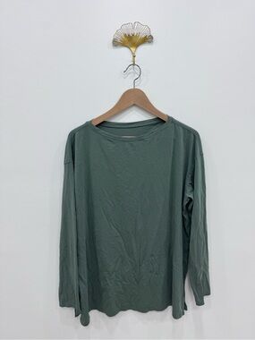 lululemon Boat Neck Long Sleeve ladies top side slits lulu logo approx Sz XL